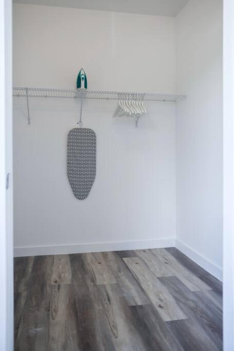 Awesome Townhouse 15 Minutes From The Beach マイアミ エクステリア 写真